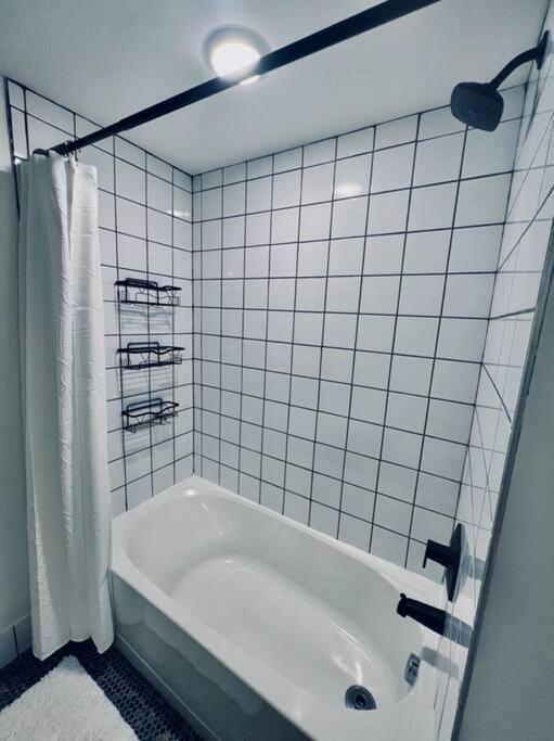 Urban Oasis, Otr Near Casino & Downtown! - 2 Beds Apartment Cincinnati Luaran gambar